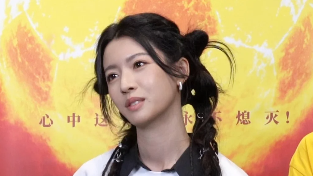 蔡思贝回应演《功夫女足》没露脸热搜配图